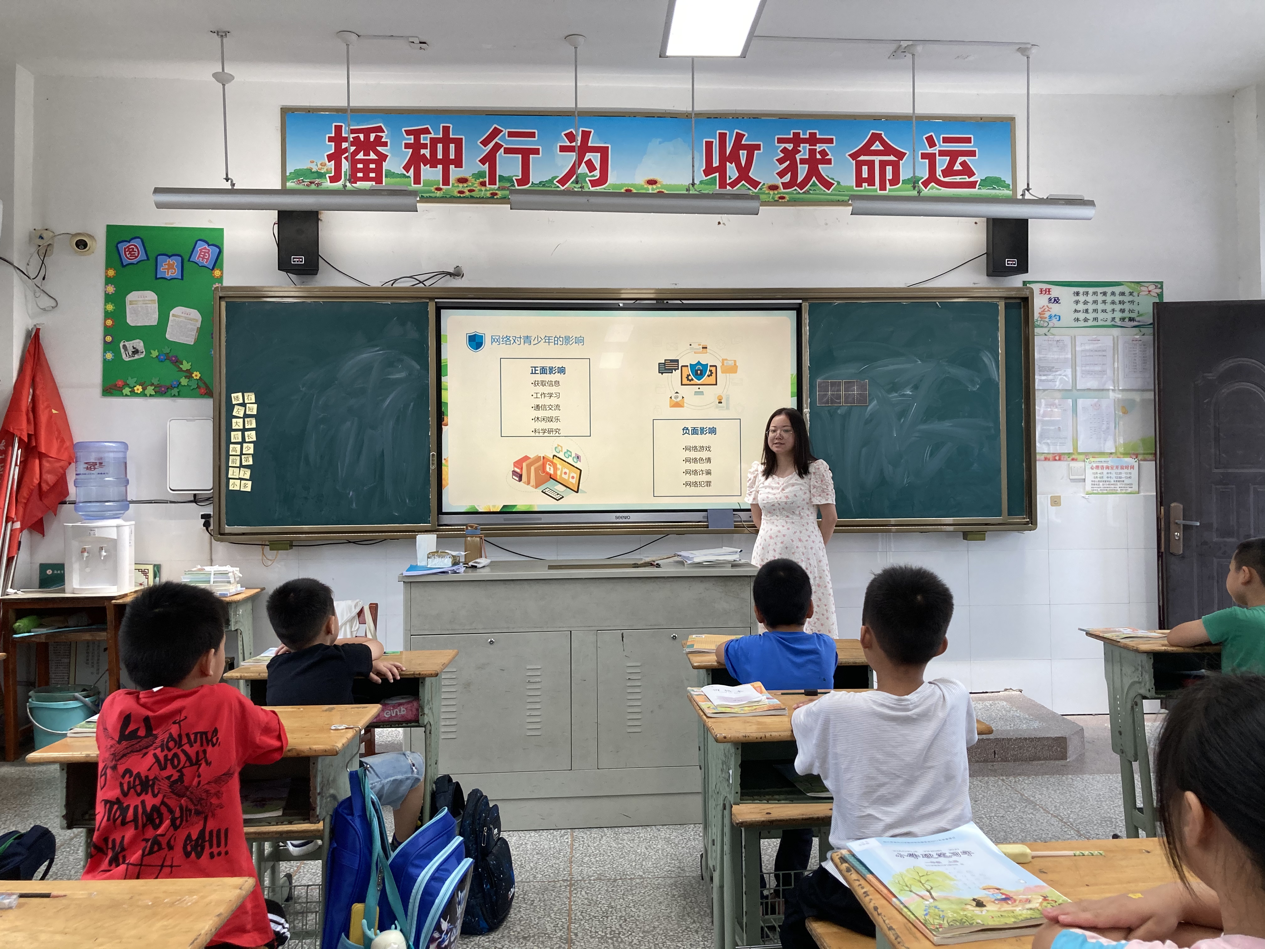 5447d751e92f4811aa13aaeeb427802e.jpg 5447d751e92f4811aa13aaeeb427802e.jpg