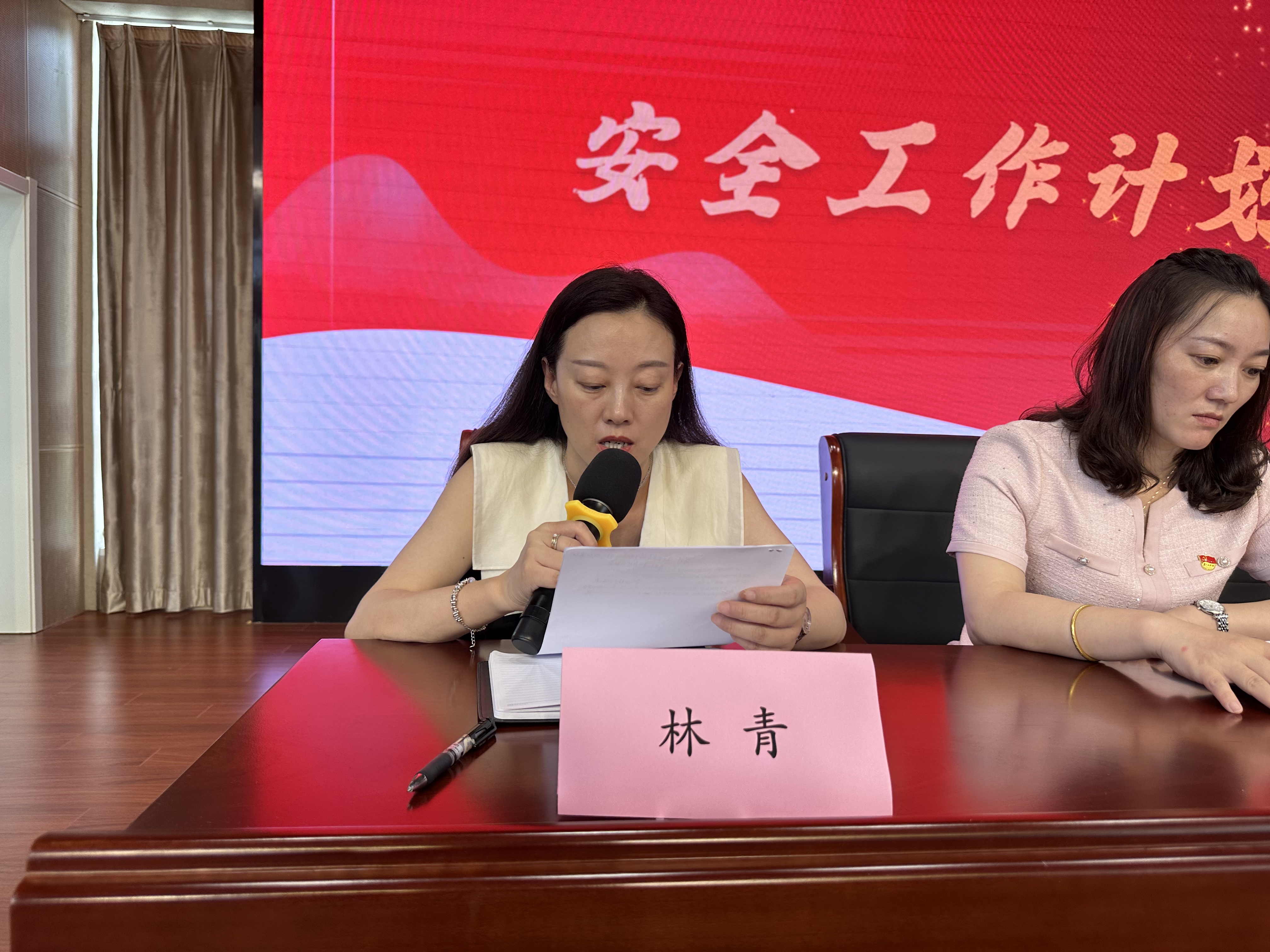 e88479bbfd3749a0a716823212978569.jpg e88479bbfd3749a0a716823212978569.jpg