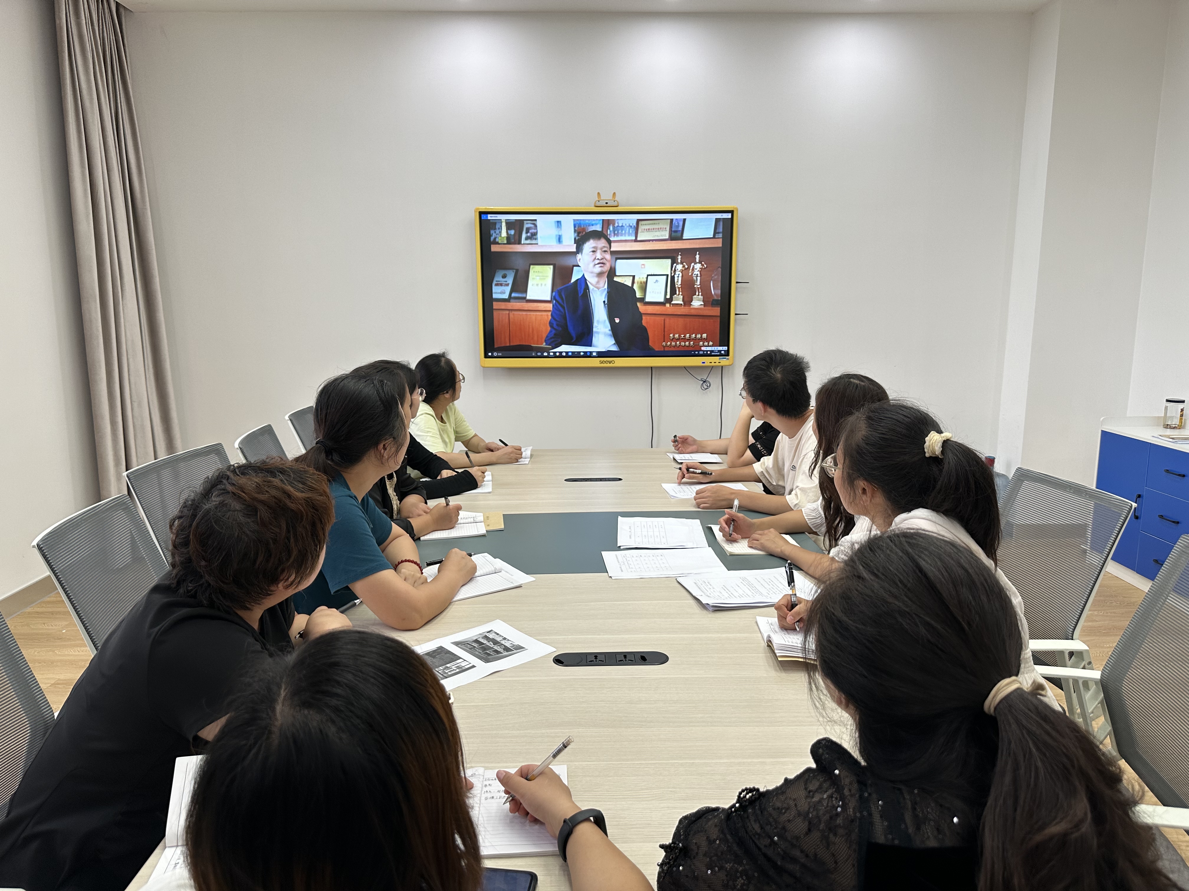 d996a061cca84d008c67504ad5c7f96f.jpg d996a061cca84d008c67504ad5c7f96f.jpg